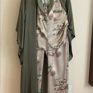 Johnny Was Silk Pajamas BONUS Kimono Robe